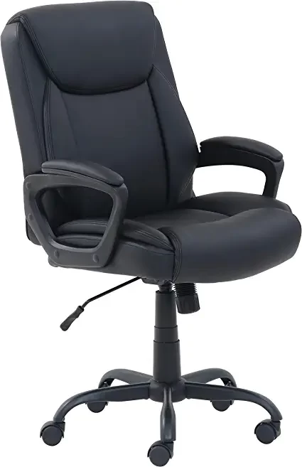 Amazon basics classic puresoft padded mid-back office computer chair with armchair - black